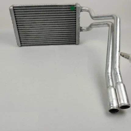 رادیاتور بخاری سمند (طرح ساندن) با لوله های بخاری متصل شرکتی ایساکو