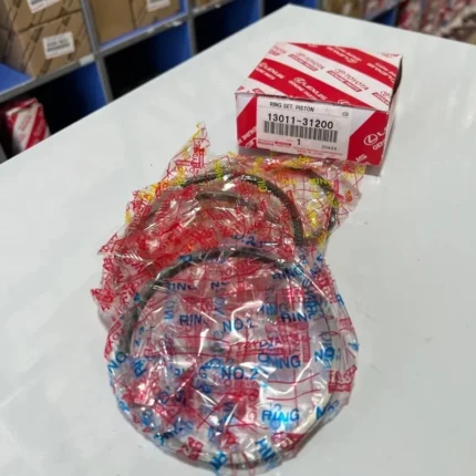 رینگ موتور لندکروز جنیون پارت 31200-13011