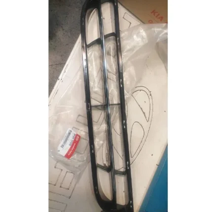 شبکه داخل سپر کیا کادنزا برند اصلی جنیون پارت با کد فنی 86569 3R000