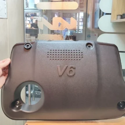 کاور روی موتور هیوندای سانتافه 2008 برند اصلی جنیون پارت